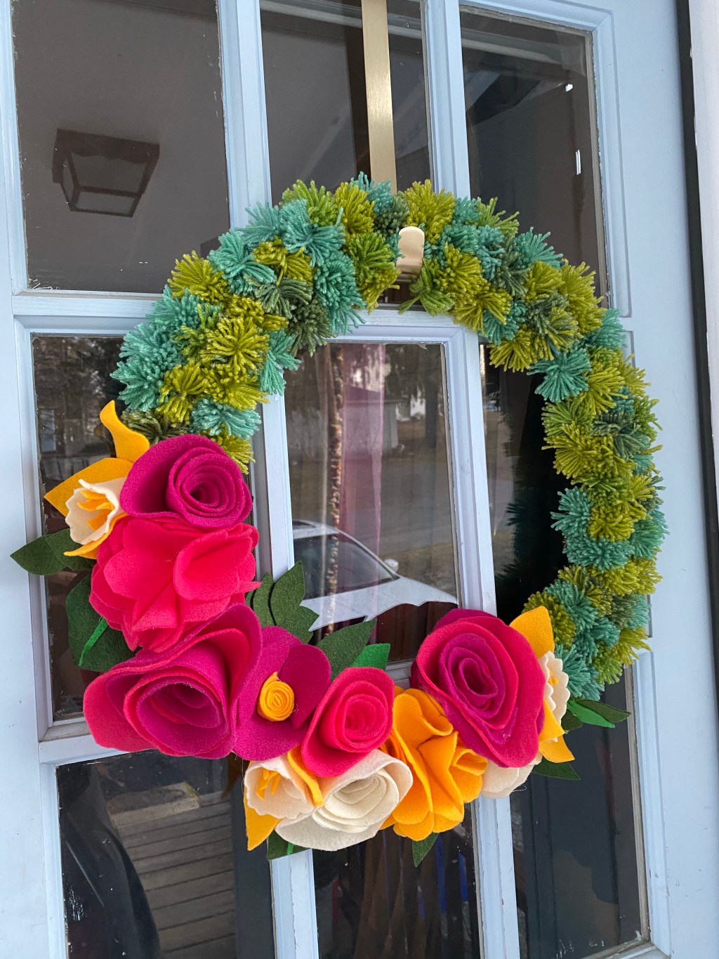 Springtime Felt and Pompom&nbsp;Wreath