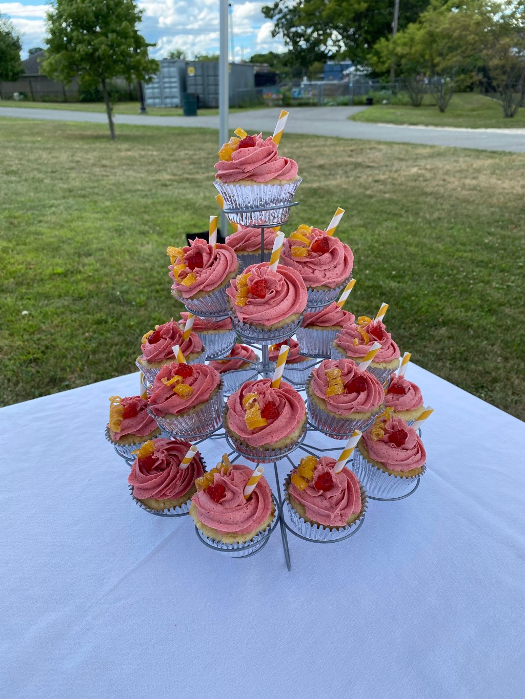 Strawberry Lemonade Cupcakes&nbsp;Recipe